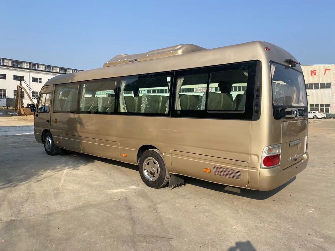 30 θέσεις Toyota Coaster με πρότυπο εκπομπών Euro 3 και χωρητικότητα κινητήρα 4L