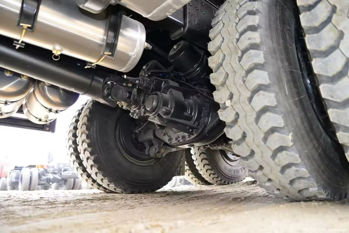 12 τροχούς 35 τόνων 600 ίππων Dongfeng Dump Truck για άμμο χώμα πέτρα Μεταφορά Tipper