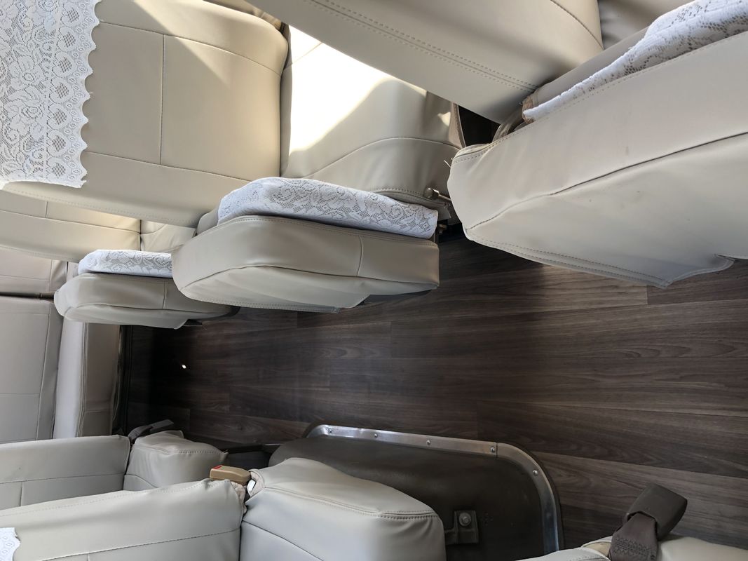 Το λεωφορείο Toyota Coaster 2018 30 θέσεις Χρησιμοποιείται με κινητήρα βενζίνης και ντίζελ M156 μεταφοράς