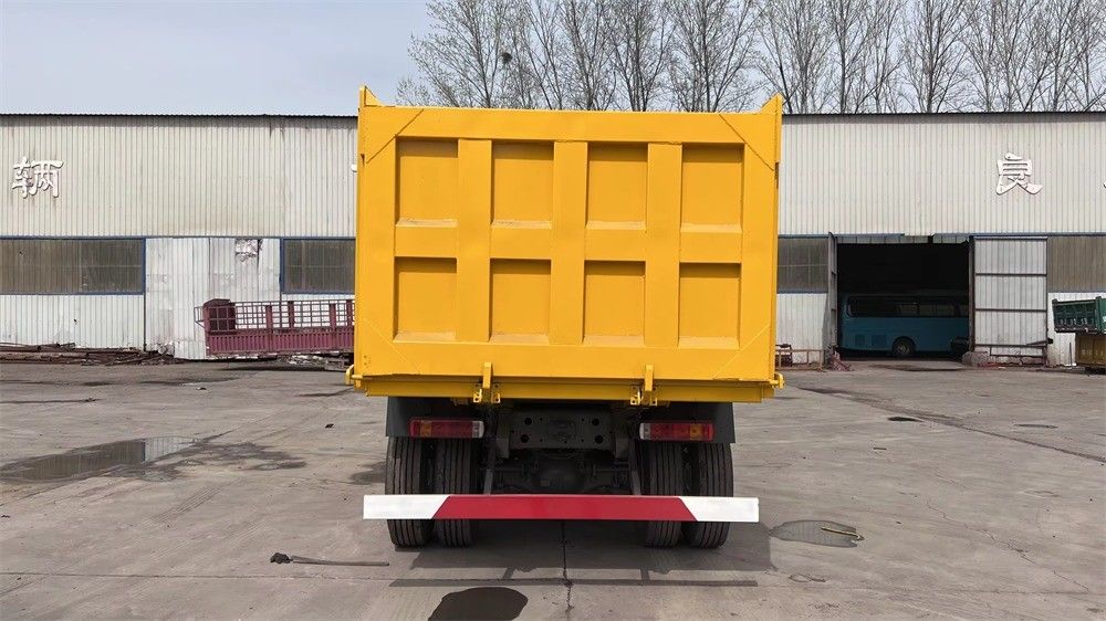 6X4 τροχιά κίνηση SINOTRUK Howo Ορυχεία 20 τόνους 25 τόνους 371hp Τροχαίο τύπας Χρησιμοποιημένο φορτηγό σκουπιδιών