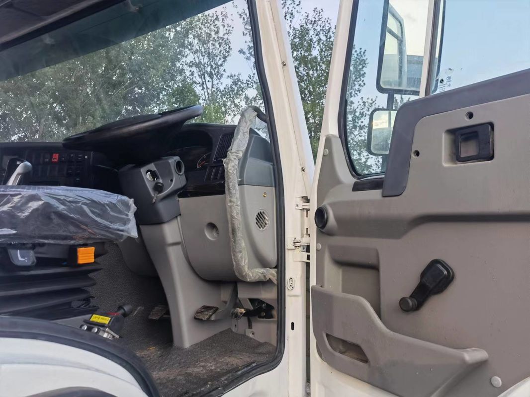 Χρησιμοποιούμενο Sinotruk Howo Lhd Rhd 6*4 10 τροχούς 371hp 336hp φορτηγό βυθού χωρίς πίσω κάμερα