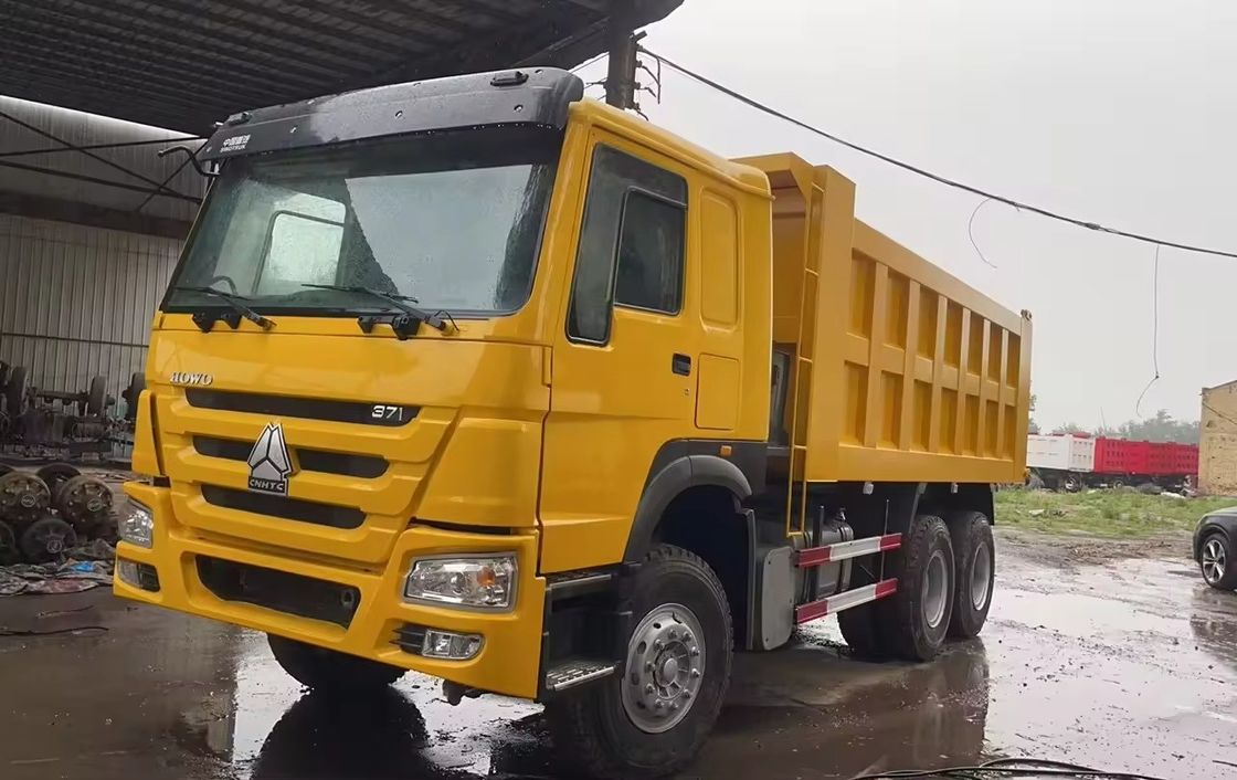 Χρησιμοποιούμενο 6x4 30 τόνων 375 ίππων 371 ίππων Howo βαρύ φορτίο