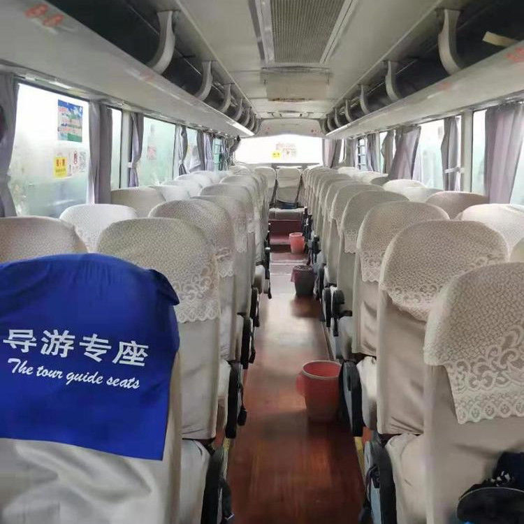 2015 Έτος 59 θέσεις πολυτελές τουριστικό λεωφορείο με χωρητικότητα κινητήρα 8L και Max. Ιπποδύναμη 375 ίππων