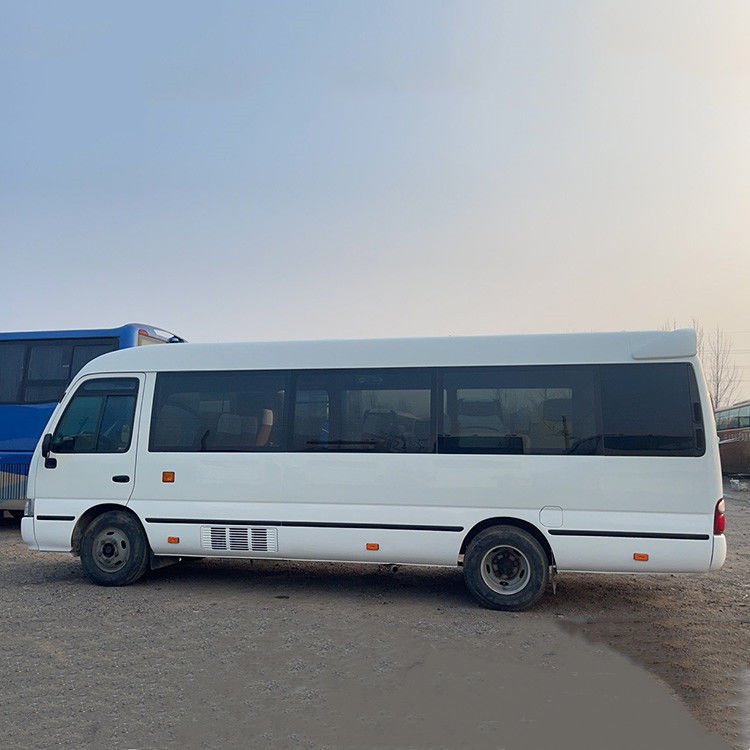 Χρησιμοποιημένο λεωφορείο Toyota Coaster LHD 30 θέσεις 7005*2040*2785mm για την απαίτηση του πελάτη