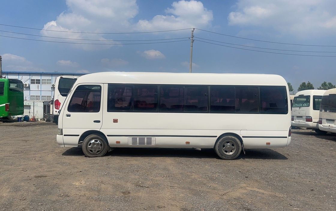 3935 χιλιοστόμετρος τροχοπέδης Toyota Coaster Bus με 19-29 καθίσματα που κλείνουν παράθυρα και συρόμενες πόρτες