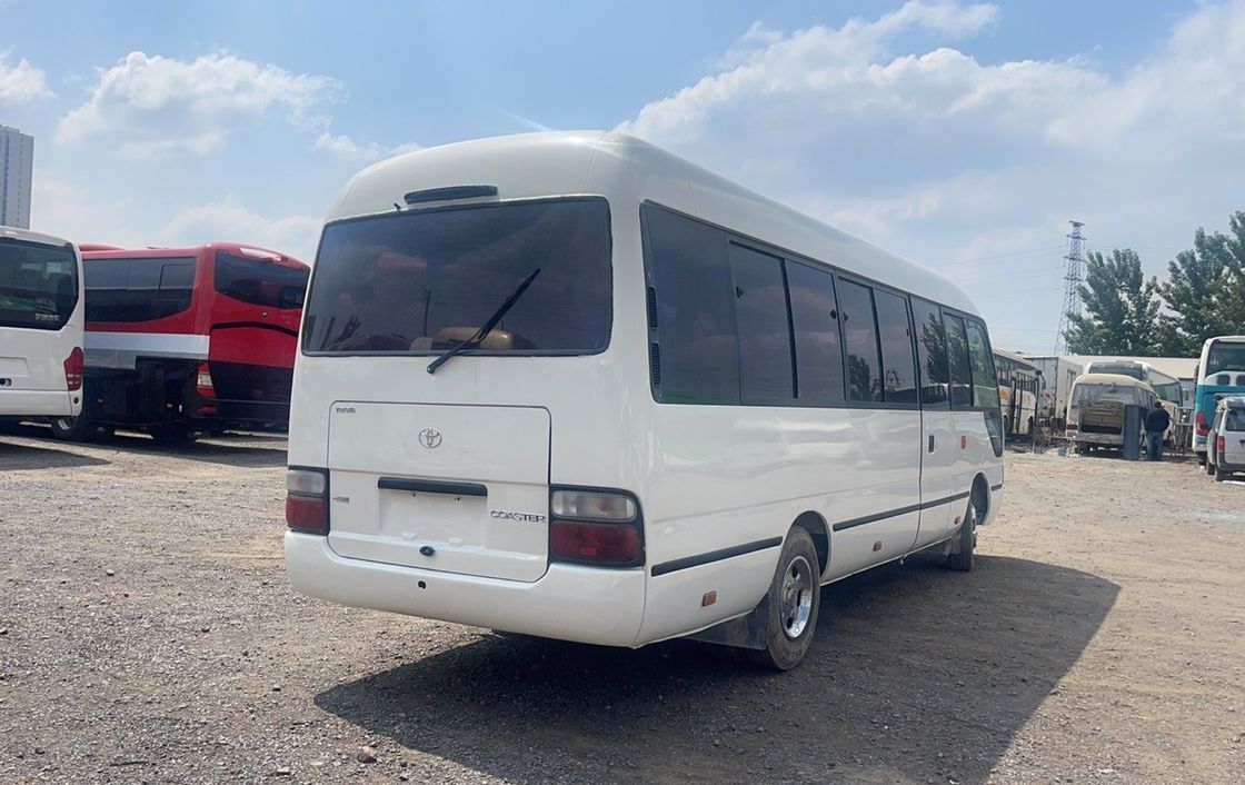 3935 χιλιοστόμετρος τροχοπέδης Toyota Coaster Bus με 19-29 καθίσματα που κλείνουν παράθυρα και συρόμενες πόρτες