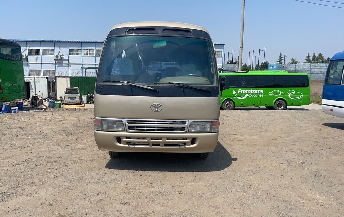 Χρησιμοποιημένο λεωφορείο Toyota Coaster με 16-30 θέσεις και χειροκίνητη μετάδοση σε καλή κατάσταση