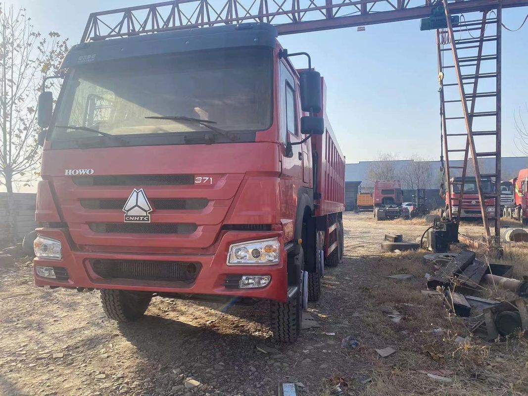 Χρησιμοποιημένο φορτηγό απορριμμάτων HOWO 8x4 φορτηγό απορριμμάτων 12 τροχών φορτηγά απορριμμάτων για μεταφορά ορυχείων
