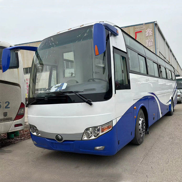 Λεωφορείο επιβατικών λεωφορείων 50 θέσεων με προσαρμοσμένη χρωματική σχεδίαση και πρότυπο εκπομπών Euro 3