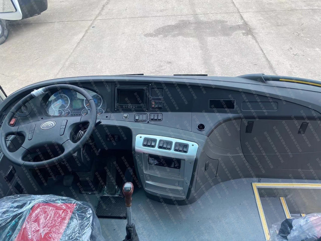 Πρότυπο εκπομπών Euro 3 55 θέσεις LHD Χρησιμοποιούμενο λεωφορείο επιβατών με χειροκίνητο κιβώτιο ταχυτήτων
