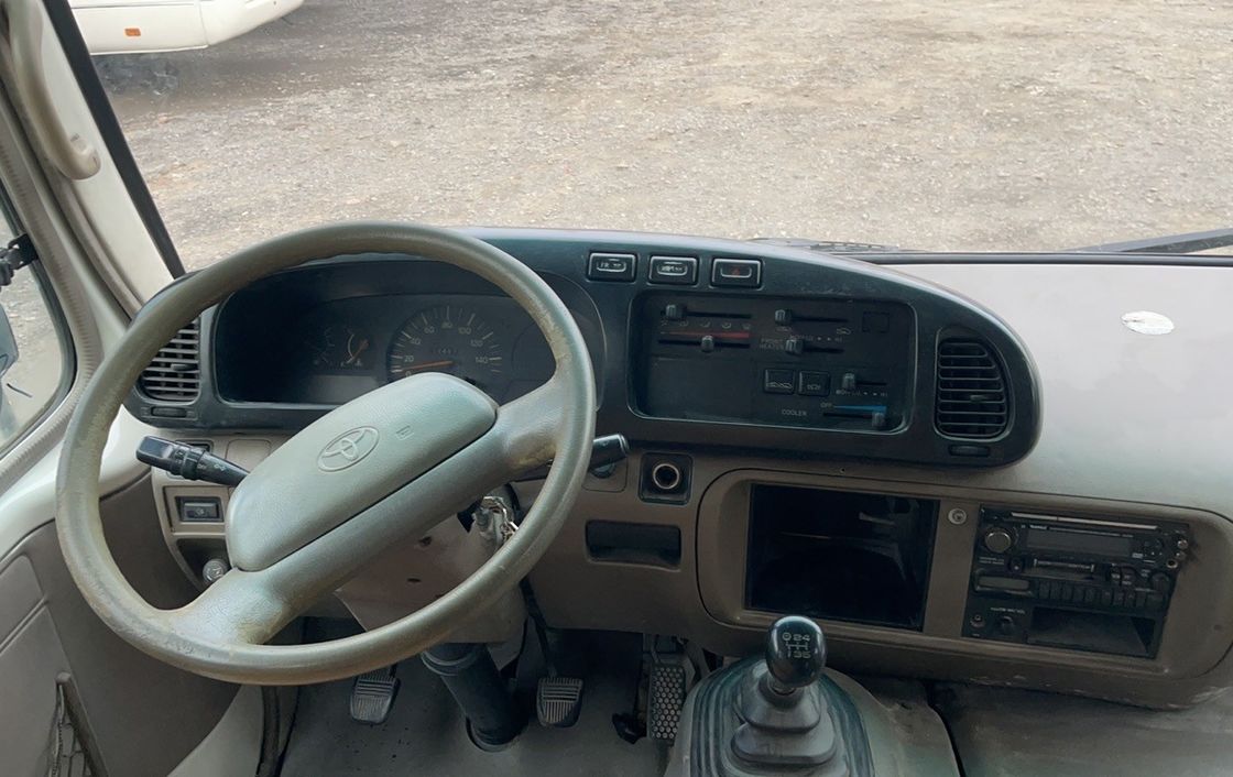 7.00R16 Τεμάχιο σε καλή κατάσταση Ντίζελ Χρησιμοποιημένο Toyo ta Coaster Bus Απαιτήσεις του πελάτη