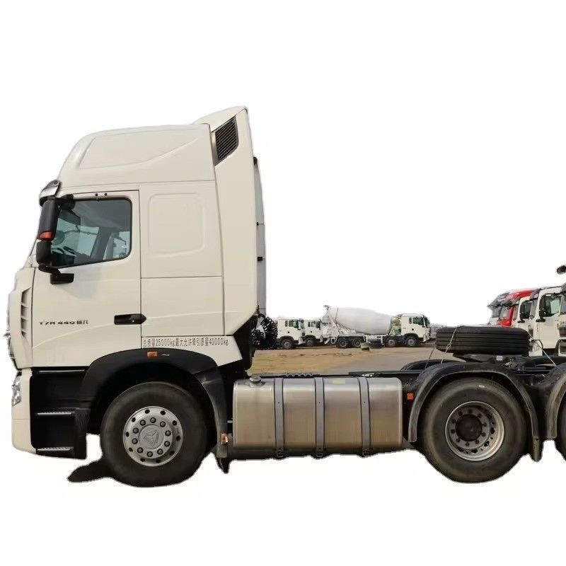 Sinotruk Howo 6x4 10 τροχών Τρακτέρ φορτηγό Χρησιμοποιείται 371hp 440hp Κύλινδροι 6 Τεχνη αριθμός 10