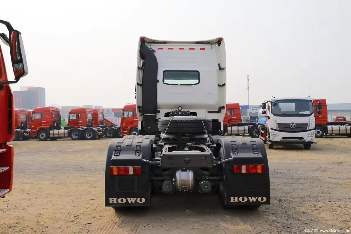 Sinotruk Howo 6x4 10 τροχών Τρακτέρ φορτηγό Χρησιμοποιείται 371hp 440hp Κύλινδροι 6 Τεχνη αριθμός 10
