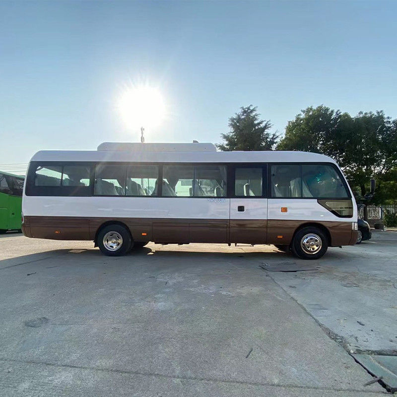 Χρησιμοποιημένο 30 θέσεων Toyota Coaster Bus Καλή κατάσταση LHD ντίζελ με εκπομπές Euro 3