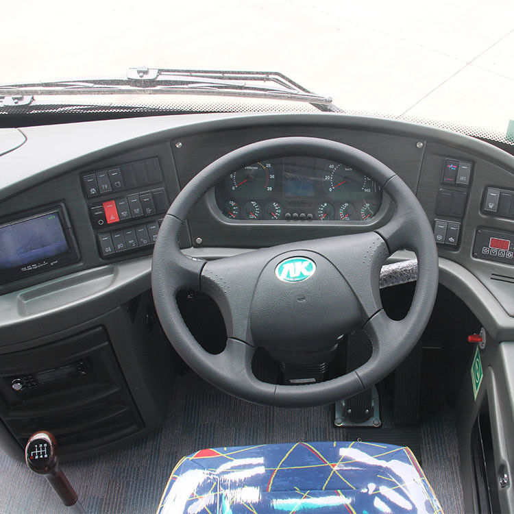 Χρησιμοποιούμενα λεωφορεία Λούξυ Αριστερόχειρας λεωφορείο με 38 θέσεις και 6,5 θέσεις