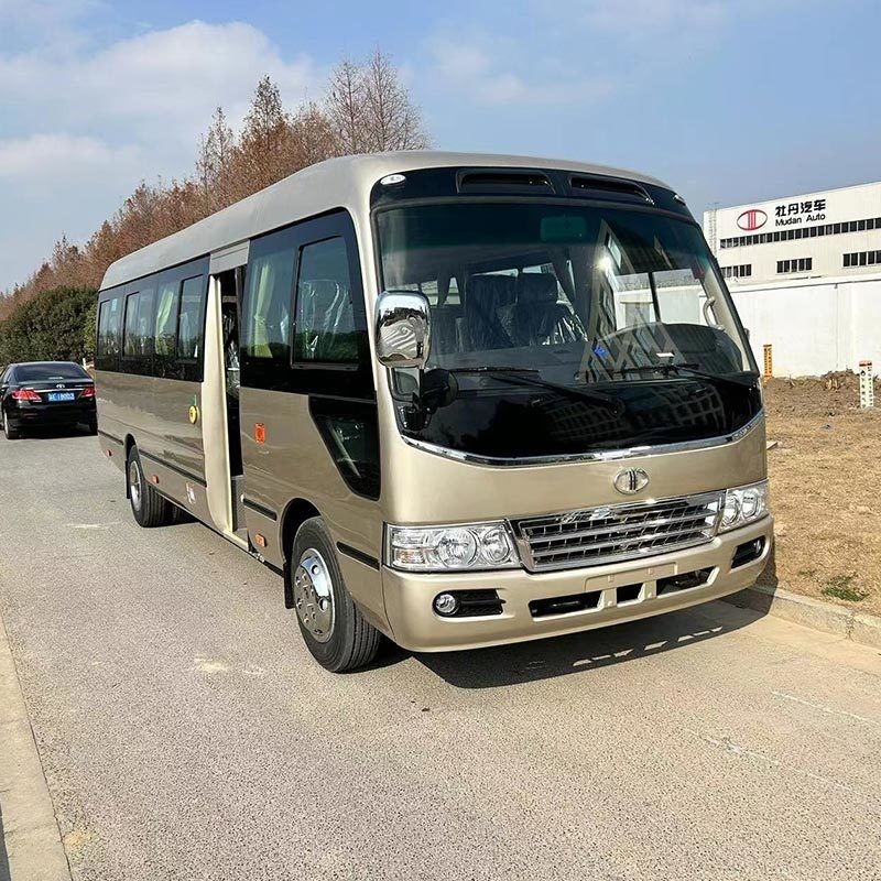 30 θέσεις RHD LHD Coaster Bus με 215/75R17.5 ελαστικά και 30 1 θέσεις χωρητικότητας στο Ντουμπάι