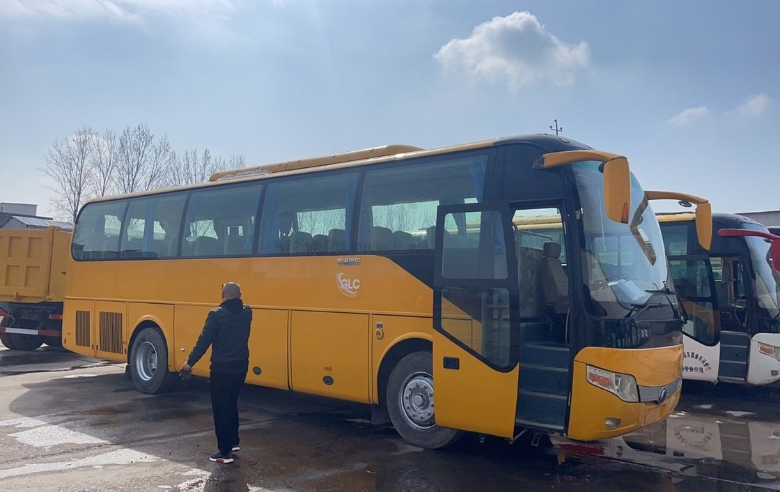 51 θέσεις πολυτελή επιβατικά λεωφορεία με πίσω κινητήρα ευρύχωρα και άνετα εσωτερικά