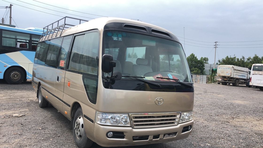 30 θέσεις Ιαπωνία Χρησιμοποιημένο λεωφορείο Εγχειρίδιο Toyota Coaster λεωφορείο με 7005 * 2040 * 2785mm Διαστάσεις