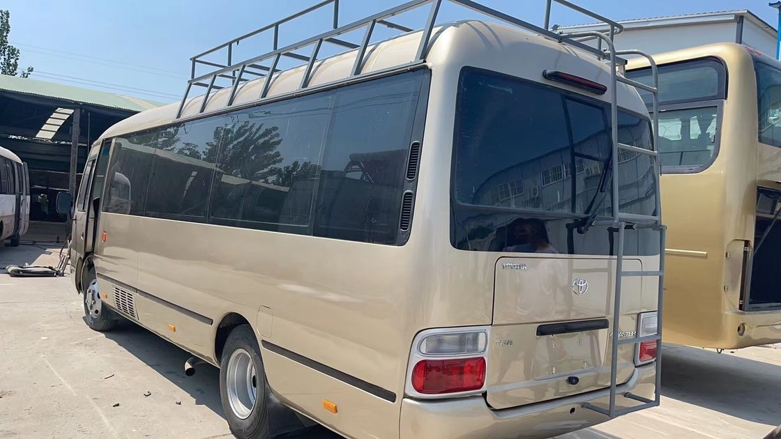 30 θέσεις Ιαπωνία Χρησιμοποιημένο λεωφορείο Εγχειρίδιο Toyota Coaster λεωφορείο με 7005 * 2040 * 2785mm Διαστάσεις