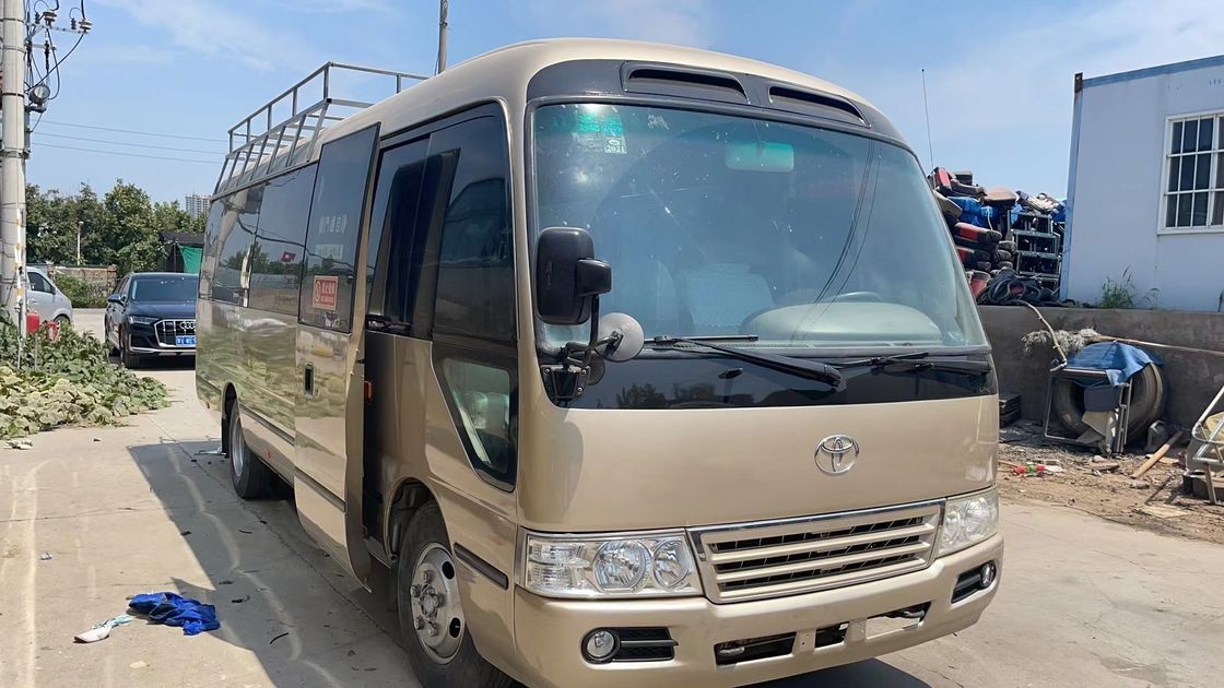 Χρησιμοποιημένο λεωφορείο Toyota Coaster στην Ιαπωνία 30 θέσεις με κινητήρα 1HZ και λάστιχα 9.00R20
