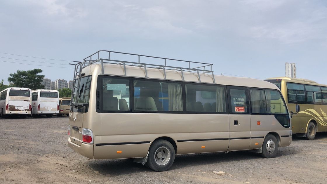 Χρησιμοποιημένο λεωφορείο Toyota Coaster στην Ιαπωνία 30 θέσεις με κινητήρα 1HZ και λάστιχα 9.00R20