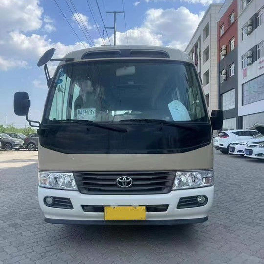 2023 Μοντέλο Βενζίνης Toyota Coaster Bus 30 θέσεις Μηχανική χωρητικότητα 4L 7005*2040*2785mm