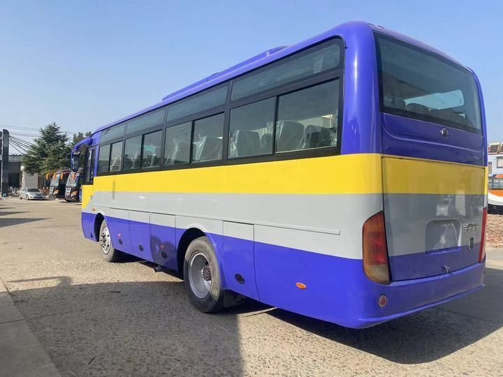 7m 35 καθίσματα Μπροστά κινητήρα Χρησιμοποιούμενο λεωφορείο LHD θέση διεύθυνσης και μέγιστη ταχύτητα 71-90 km/h