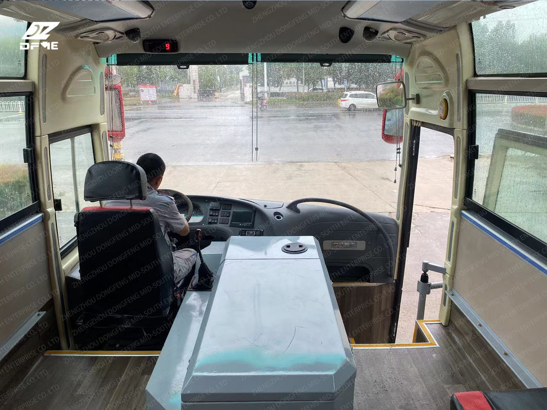 6109 Yu Tong 57 θέσεις Ντίζελ Χρησιμοποιούμενο χειροκίνητο λεωφορείο Αριστερό χειροκίνητο Χρησιμοποιούμενο επιβατικό λεωφορείο στο Ηνωμένο Βασίλειο