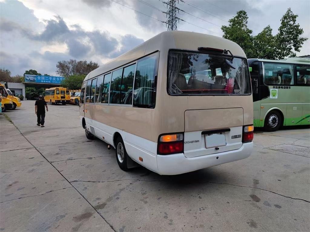 Μηχανή 15B-FT 29 θέσεων Toyota Coaster Bus με καλή απόδοση και χειροκίνητη μετάδοση