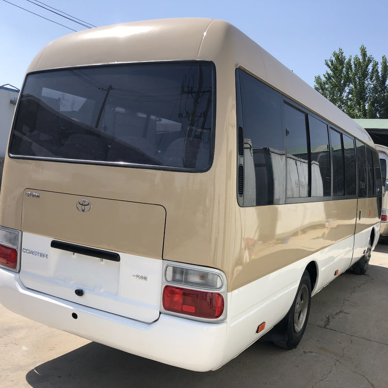 Φθηνό μεταχειρισμένο λεωφορείο Toyota Coaster με 30 θέσεις και κινητήρα ντίζελ σε καλή κατάσταση