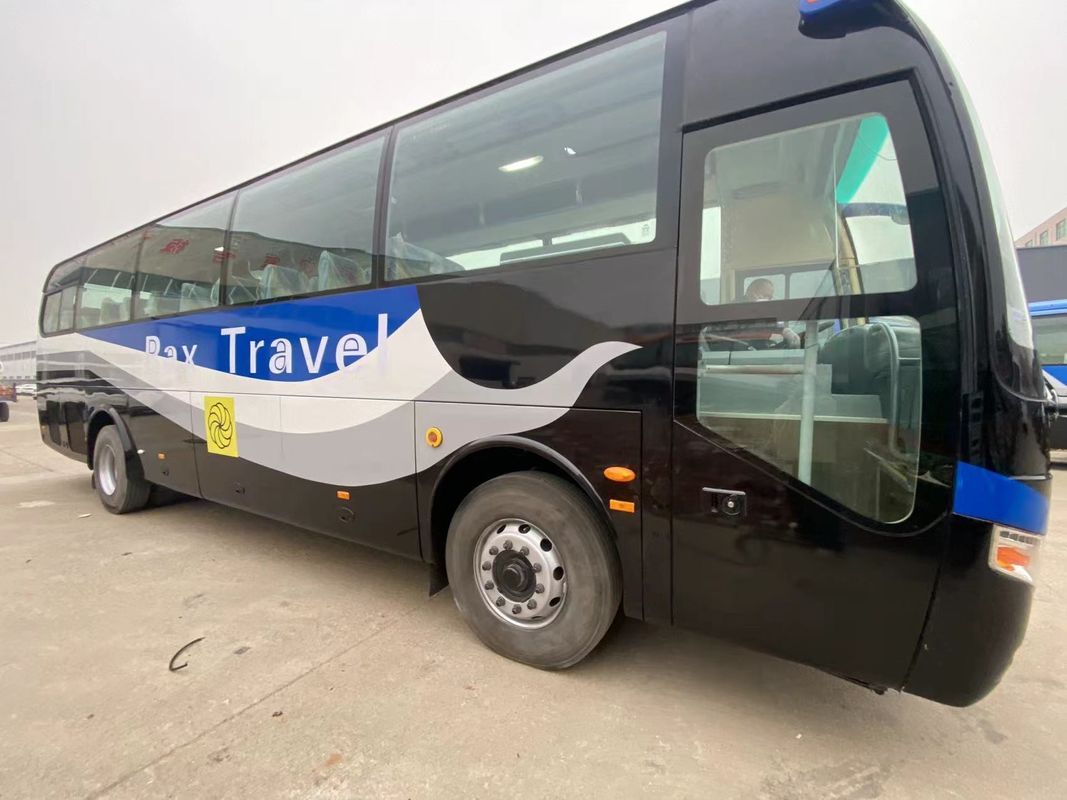 57 θέσεις LHD Luxury Coach Χρησιμοποιούμενο πετρελαιοκίνητο επιβατικό λεωφορείο με σχεδιασμένο τύπο μεταφοράς