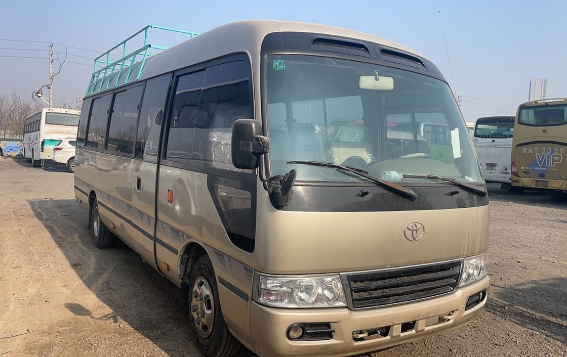 Ανακαινισμένο 23 6 θέσεων χωρητικότητα Toyota Coaster λεωφορείο Χρησιμοποιείται με 15B-FT μοντέλο κινητήρα