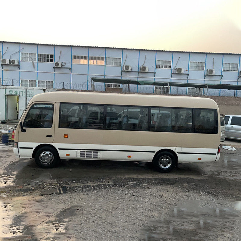 Χρησιμοποιημένο λεωφορείο Toyota Coaster με χειροκίνητη μετάδοση και κινητήρα ντίζελ σε προσιτή τιμή