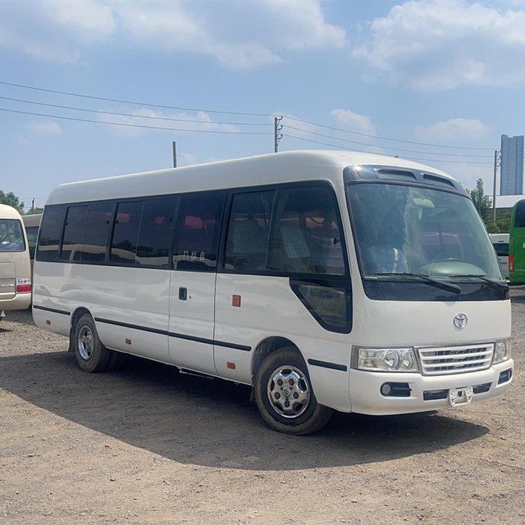 Σχεδιασμός 30 θέσεων Toyo Ta Coaster Bus με χωρητικότητα κινητήρα 4L και μέγιστη ισχύ 113/5200kw