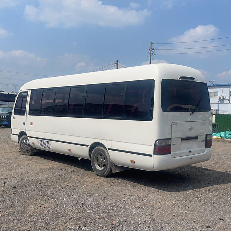 Σχεδιασμός 30 θέσεων Toyo Ta Coaster Bus με χωρητικότητα κινητήρα 4L και μέγιστη ισχύ 113/5200kw