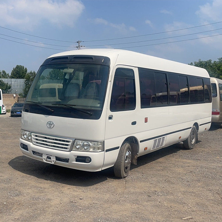 Σχεδιασμός 30 θέσεων Toyo Ta Coaster Bus με χωρητικότητα κινητήρα 4L και μέγιστη ισχύ 113/5200kw