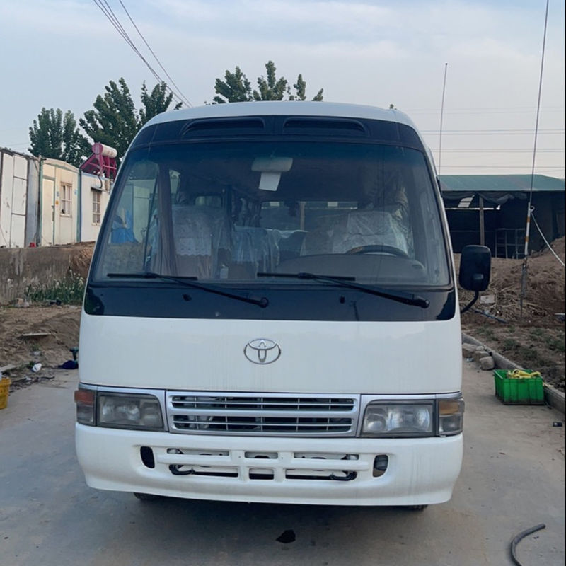 30 θέσεις με χειροκίνητο κιβώτιο ταχυτήτων Toyota Coaster Bus με χωρητικότητα κινητήρα 4L και καύσιμο Deisel