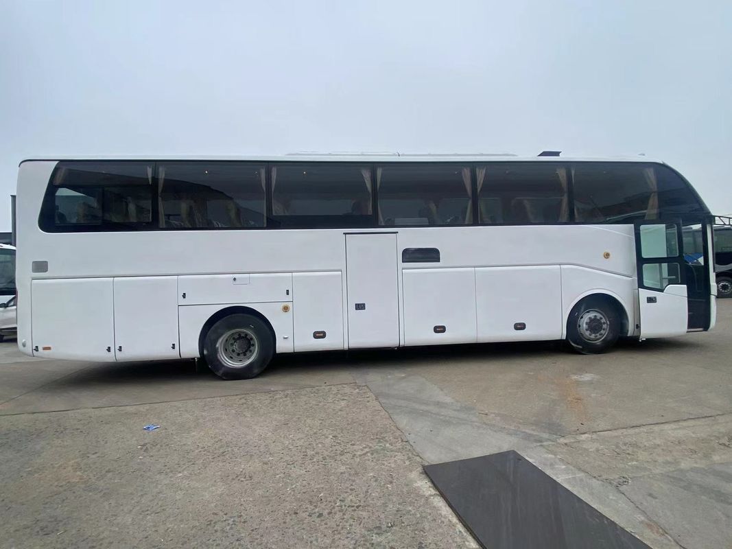 Διοικητικό σύστημα 60 θέσεων Χρησιμοποιούμενο λεωφορείο Euro 3 Ειδικές εκπομπές 65 θέσεων Λούξυ λεωφορείο