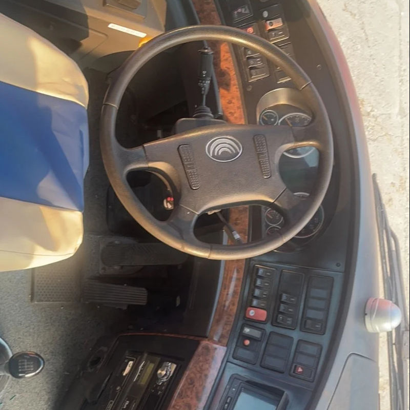 s Ντίζελ 10990*2500*3670mm Χρησιμοποιούμενο λεωφορείο λεωφορείων με εκπομπές Euro 3 και 49 θέσεις