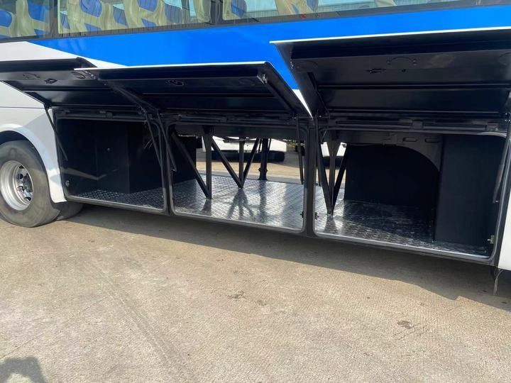 12 μέτρα μεταχειρισμένο λεωφορείο με 50-65 θέσεις και πρότυπο εκπομπών Euro 3 σε άριστη κατάσταση