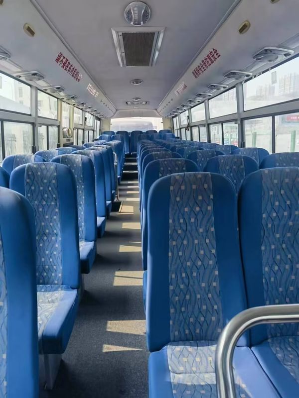 65 θέσεις Τουριστικό πολυτελές μεταχειρισμένο λεωφορείο υπόστεγο μοντέλο EQ6100KR4T Max.Torque 800 Nm/rpm