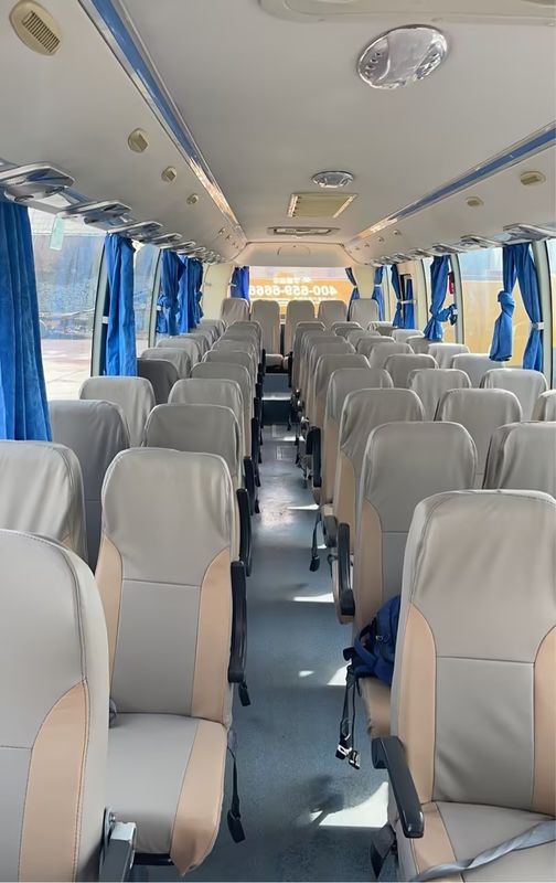 Λούξυ 30-40 θέσεις Τουριστικό λεωφορείο Χρησιμοποιούμενο λεωφορείο λεωφορείου με χωρητικότητα κινητήρα 9.726L