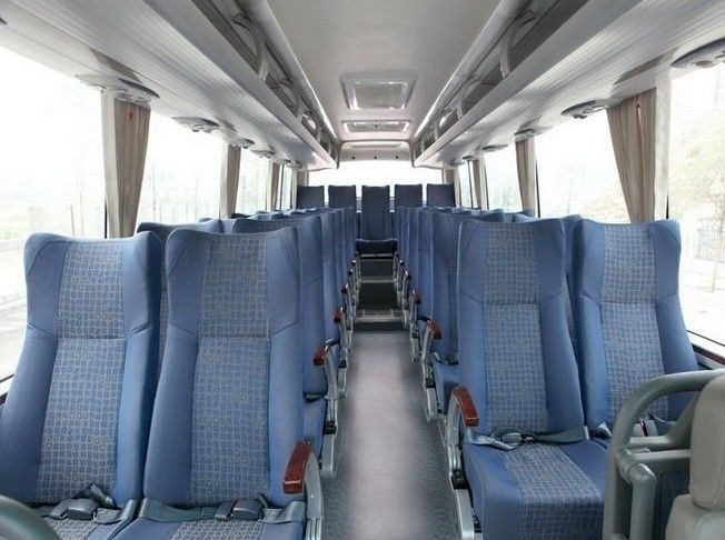 Εγχειρίδιο μεταφοράς Δημόσιο λεωφορείο Dongfeng Coach Χρησιμοποιούμενα λεωφορεία και λεωφορεία με 25-30 θέσεις