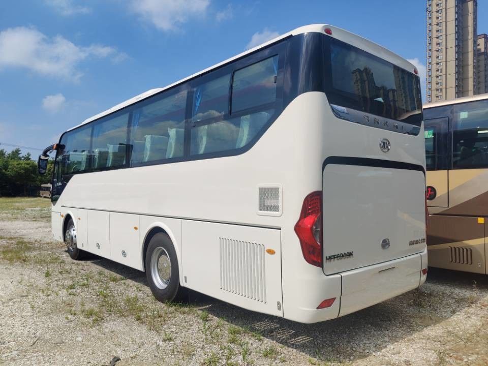 5.5T Μπροστά άξονα Ντίζελ Χρησιμοποιείται 50 θέσεις πολυτελές λεωφορείο επιβάτης Χρησιμοποιείται λεωφορείο