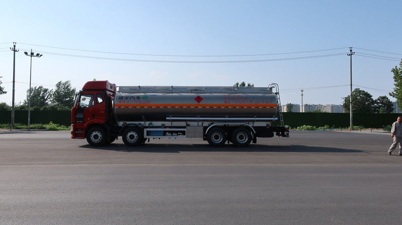 CIMC LINYU FAW 8*4 31 Cub Aluminium Alloy Diesel Tanker Truck Βενζίνη καύσιμα Μεταφορές