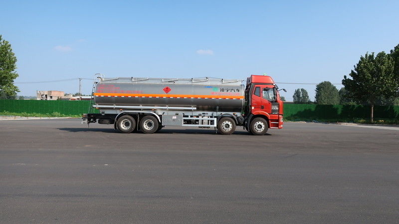 CIMC LINYU FAW 8*4 31 Cub Aluminium Alloy Diesel Tanker Truck Βενζίνη καύσιμα Μεταφορές