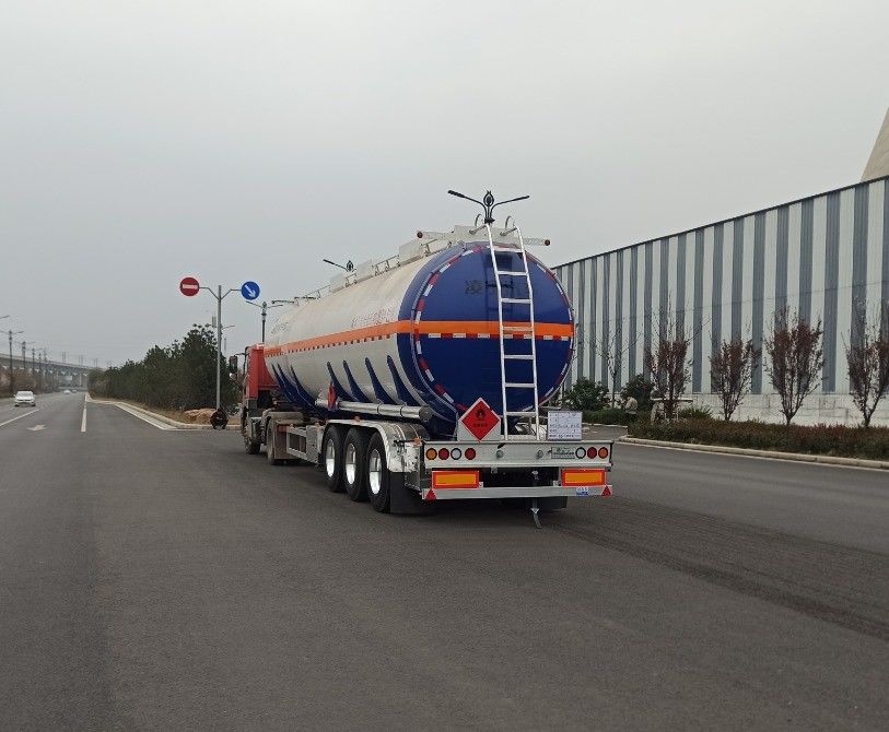 CIMC LINYU 48000 50000Λιτρικό ρυμουλκούμενο δεξαμενής καυσίμου 3 άξονα 48m3 Αλουμινίου
