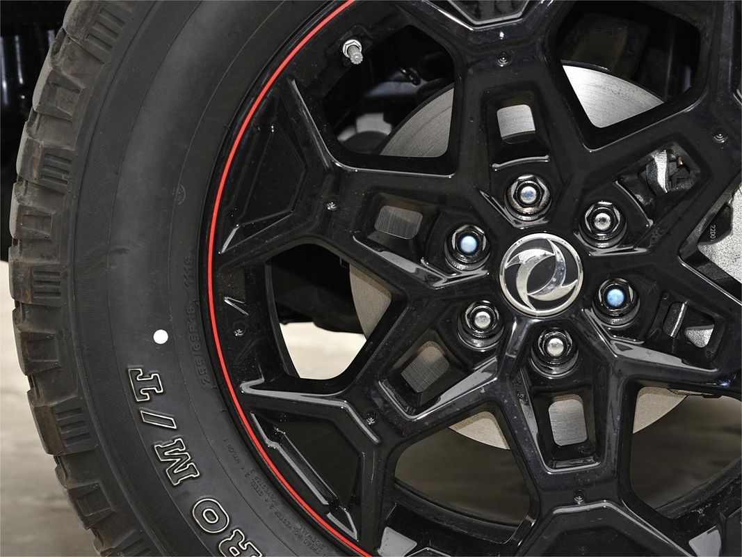 2024 Dongfeng 4*4 8AT βενζινοφόρο με ESC και αλουμινένιο κράμα