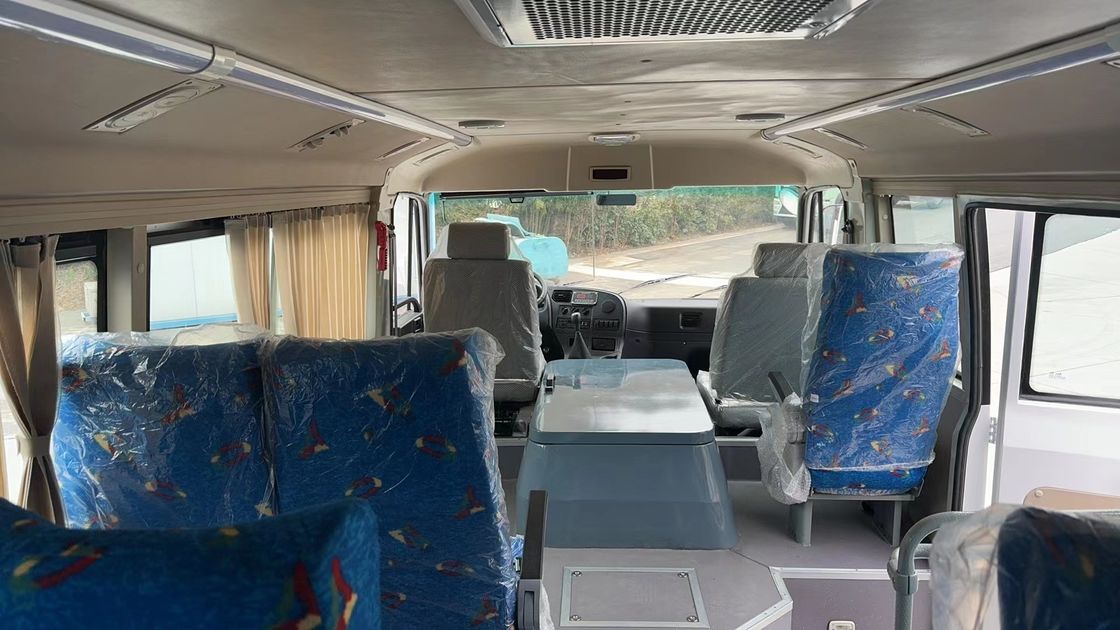 Dongfeng EQ6840PT 6x6 Ορυχείο λεωφορείο 6 * 6 Off Road Μεταφορά για βαριά εξόρυξη