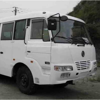 Το Dongfeng EQ6840PT 6x6 Luxury Off Road Bus μήκος 8380mm μπροστινή / πίσω αναβολή 1290/2790mm